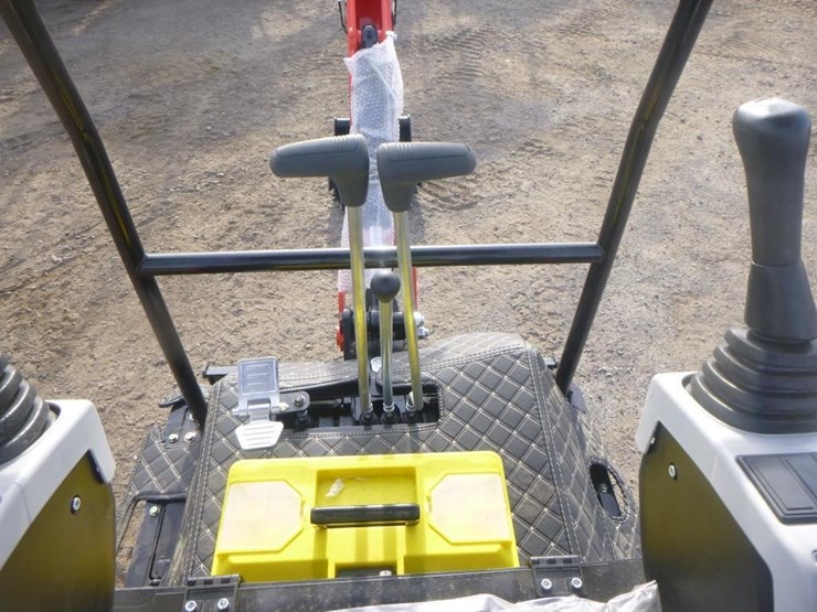 2025-tpm-18bs-hydraulic-excavator-image-22