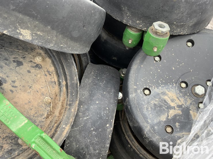 john-deere-1720-image-11