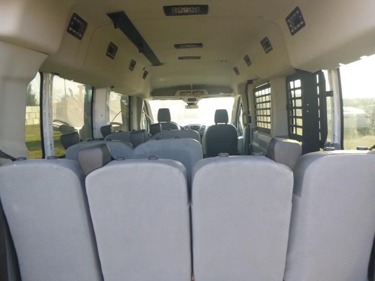 2019-ford-transit-image-10