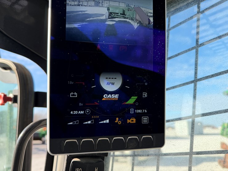 2022-case-tr310b-image-6