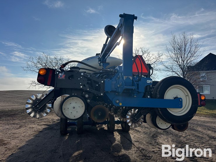 2017-kinze-3660-image-6