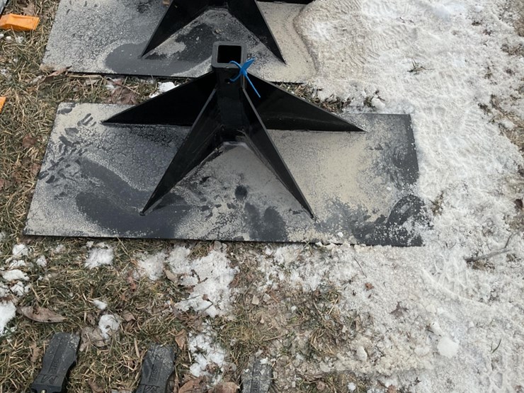 skid-steer-trailer-mover-hitch-attachment-image-3