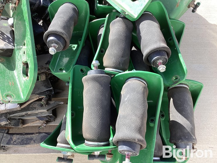 2012-john-deere-1775-image-12