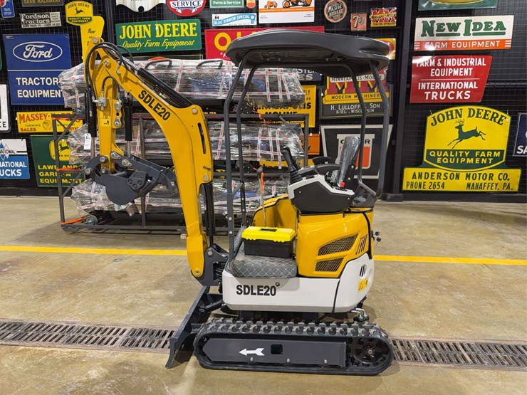 2025-sdlanch-sdle20-mini-excavator-image-2