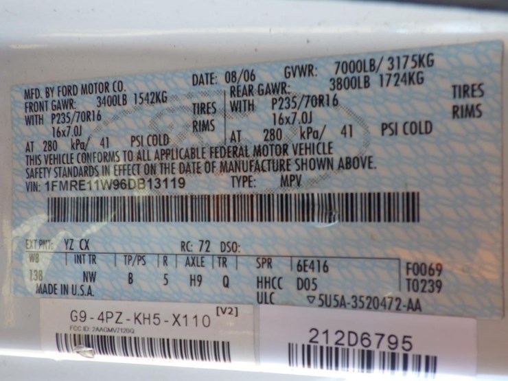 2006-ford-cargo-image-15