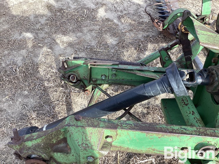 john-deere-38-image-12