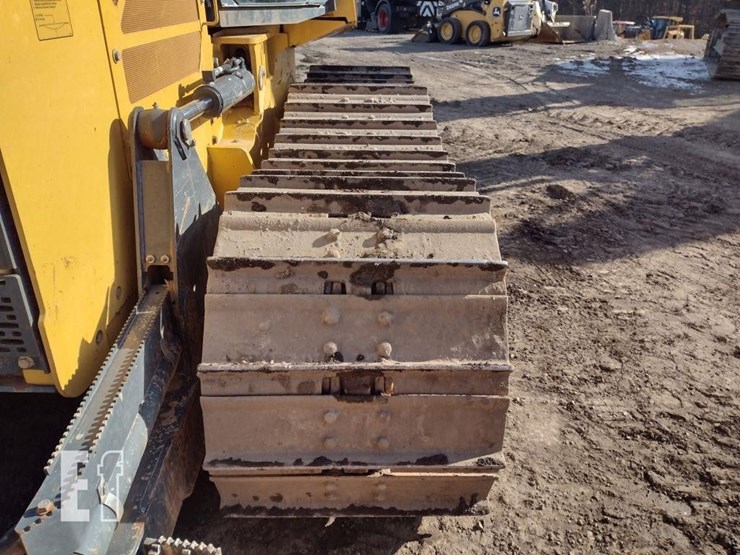 2021-deere-650k-lgp-image-32