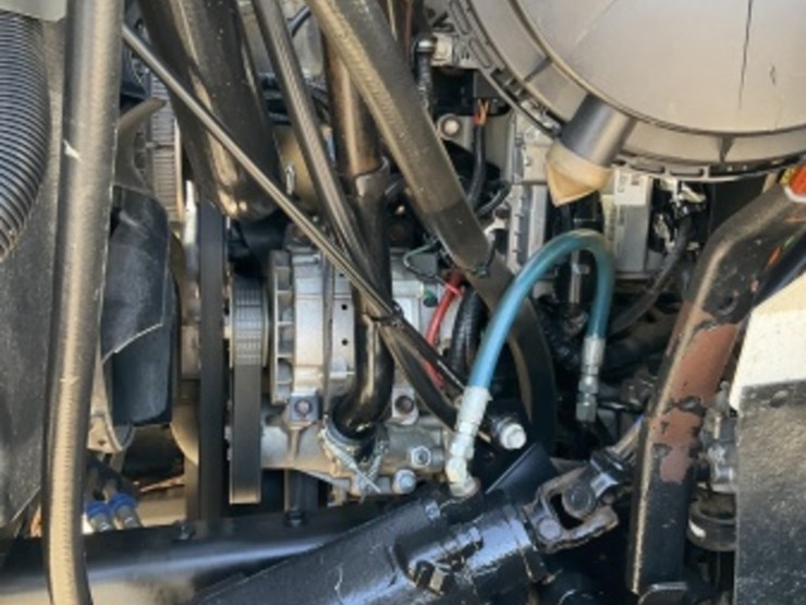 2010-international-7600-image-20