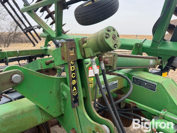 john-deere-630-image-12