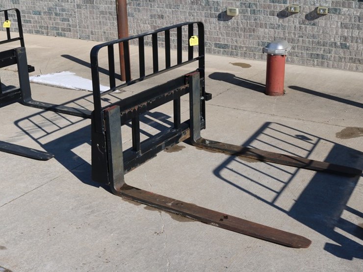 #4165-•-walco-48"-pallet-forks-image-3