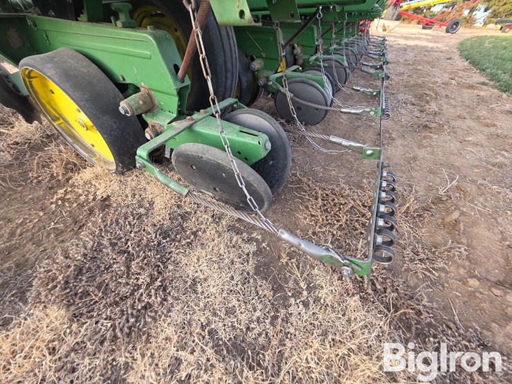 john-deere-7100-image-11