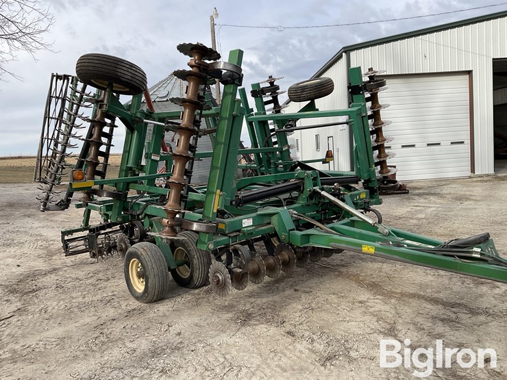 great-plains-2400tt-image-3