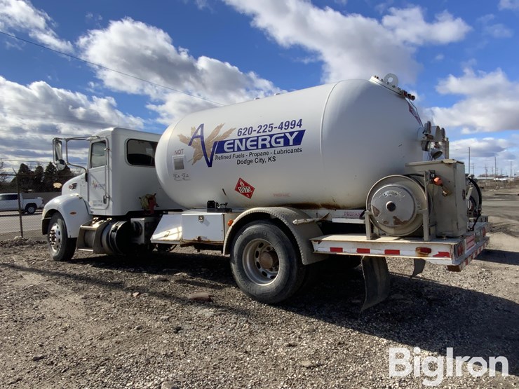 2012-peterbilt-337-image-7