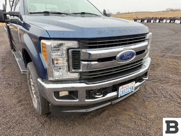 2018-ford-f350-image-8