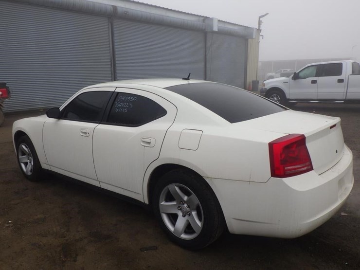 2007-dodge-charger-sedan-image-4