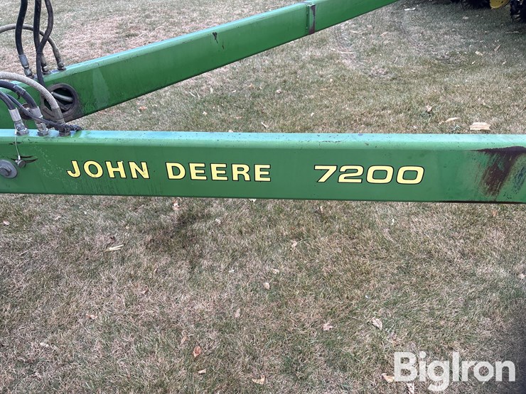 john-deere-7200-image-20