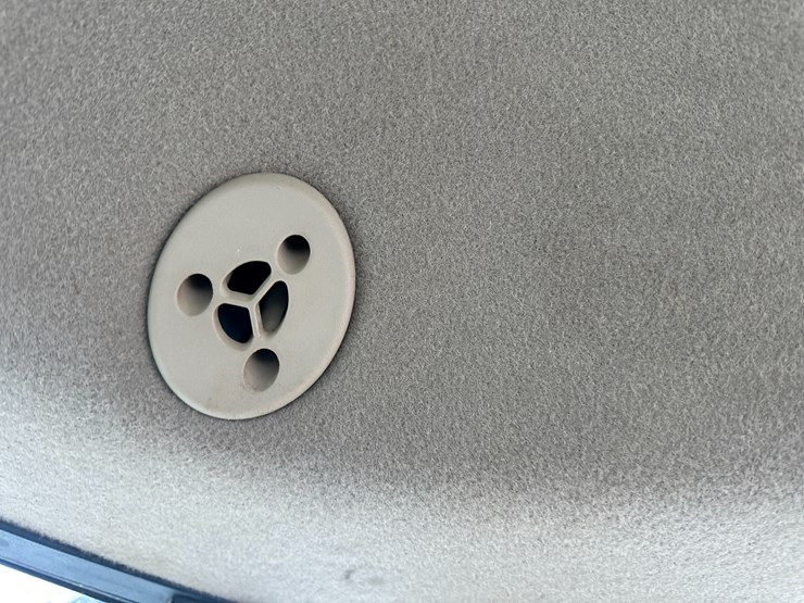 john-deere-8330-image-65