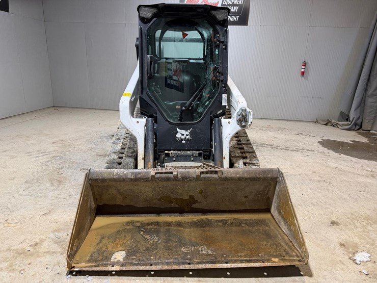 2020-bobcat-t64-image-8