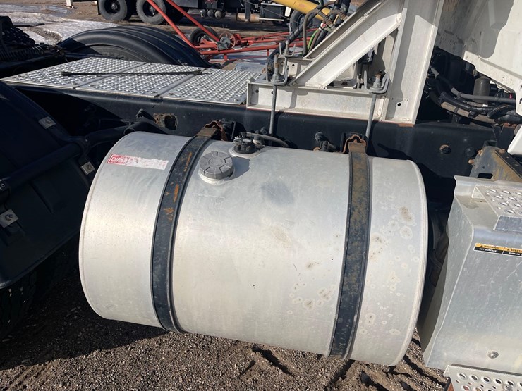 2015-international-prostar-image-19