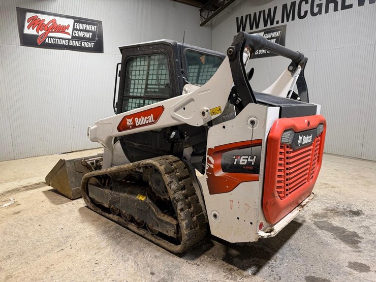 2020-bobcat-t64-image-3