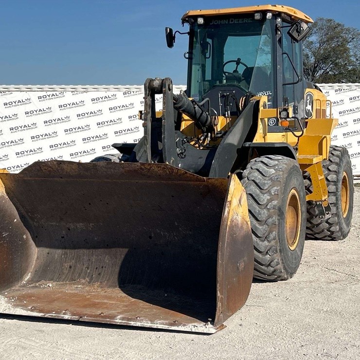 2020 John Deere 624L Articulated Wheel Loader