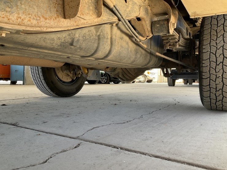 2012-chevrolet-silverado-2500-image-26