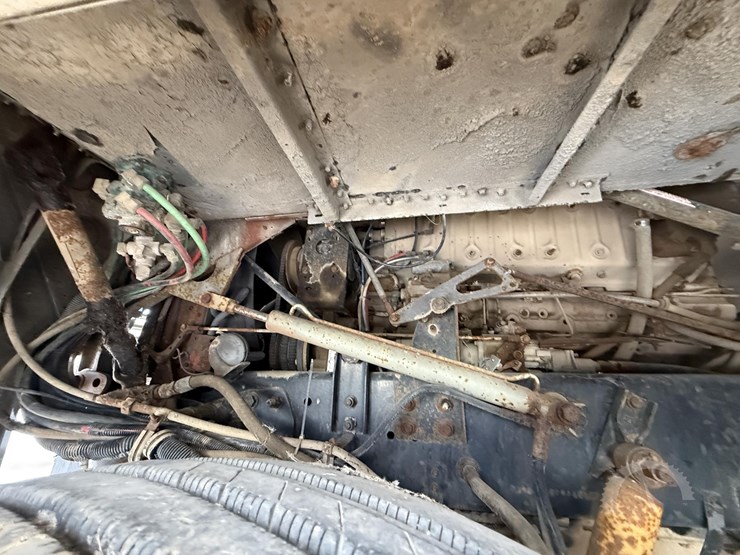 1983-freightliner-800-coe-image-25