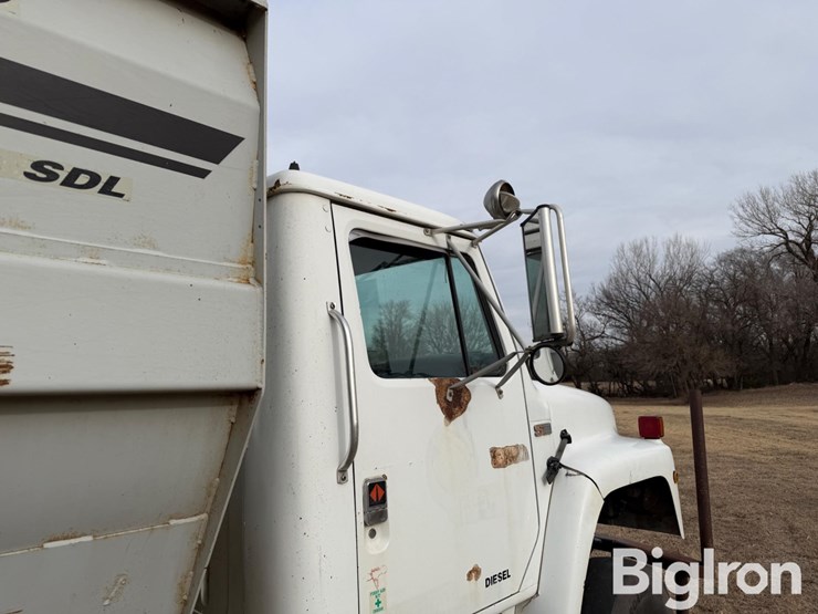 1989-knight-3050-image-13