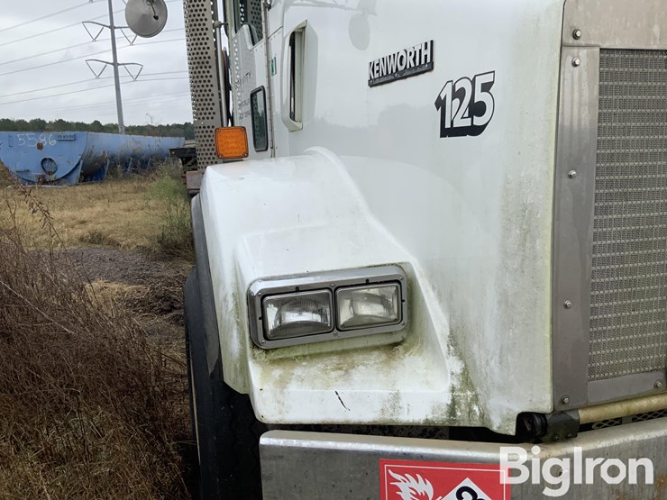 2012-kenworth-t800-image-9