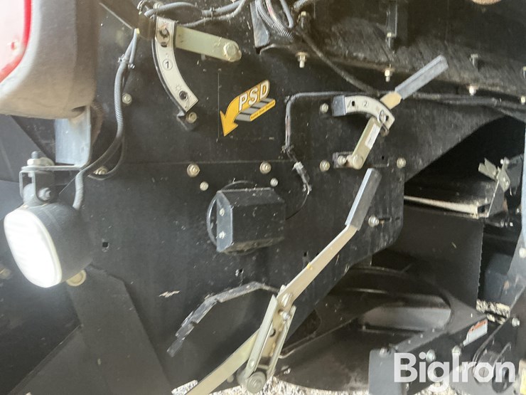 2007-new-holland-cr9060-image-11