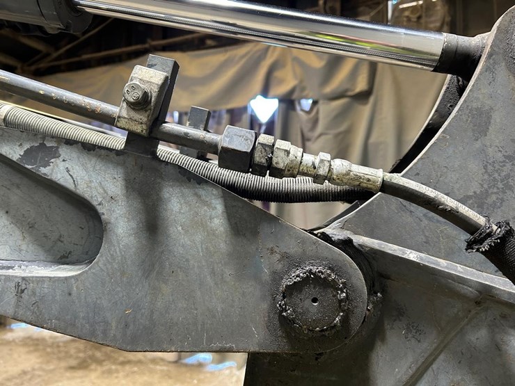 2017-deere-30g-image-11