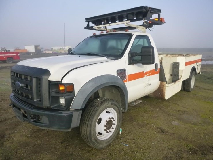 2008-ford-f550-image-1