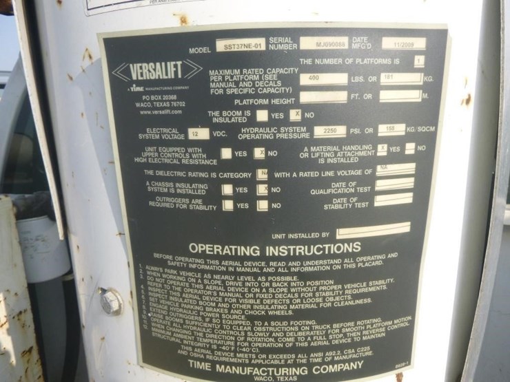 2010-ford-f550-image-28