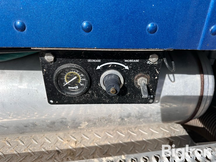 2002-peterbilt-379-image-13