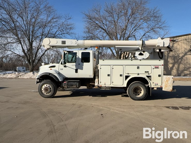 2005-international-7400-image-8