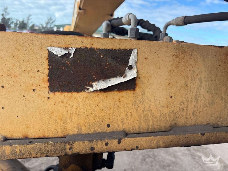 2001-volvo-g710-articulated-motor-grader-image-14