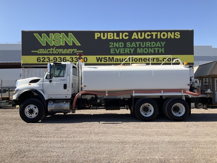 2010-international-7600-image-1