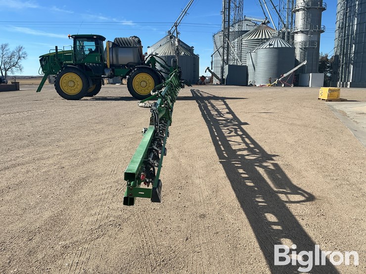 2018-john-deere-r4045-image-14