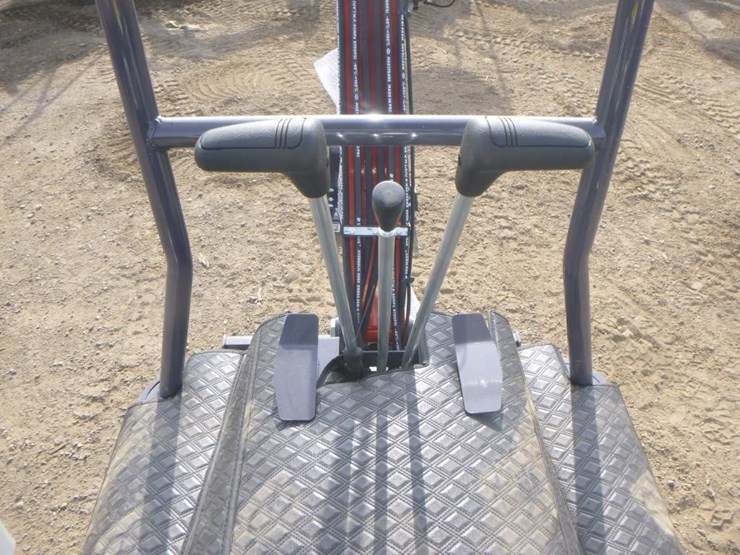 2025-agt-mx15rx-hydraulic-excavator-image-21