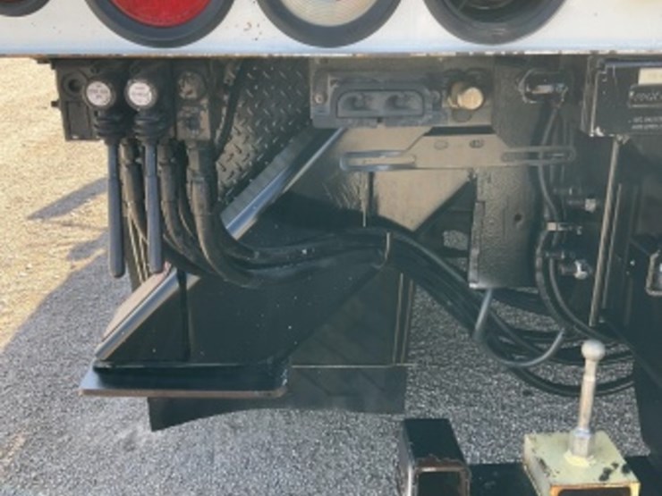 2009-international-7400-image-13