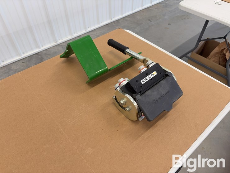 john-deere-6-image-3