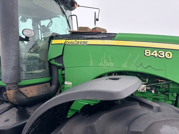 2008-john-deere-8430-image-28