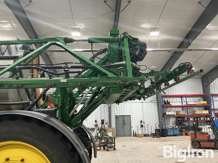 2018-john-deere-r4045-image-13