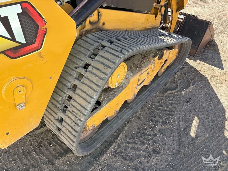 2023-caterpillar-259d3-image-12