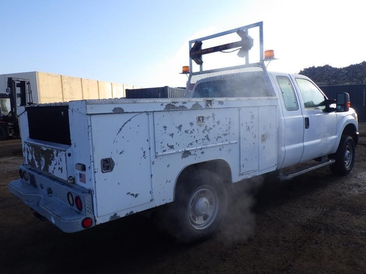 2011-ford-f350-image-3