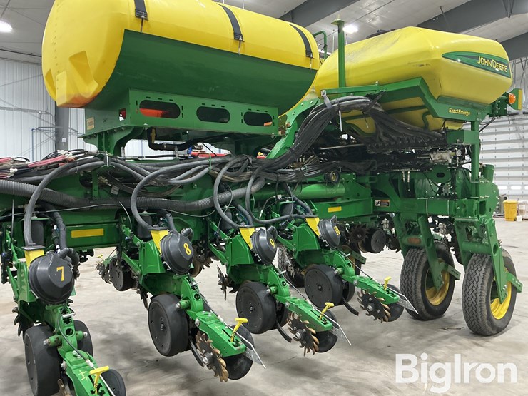 2016-john-deere-1775nt-image-14