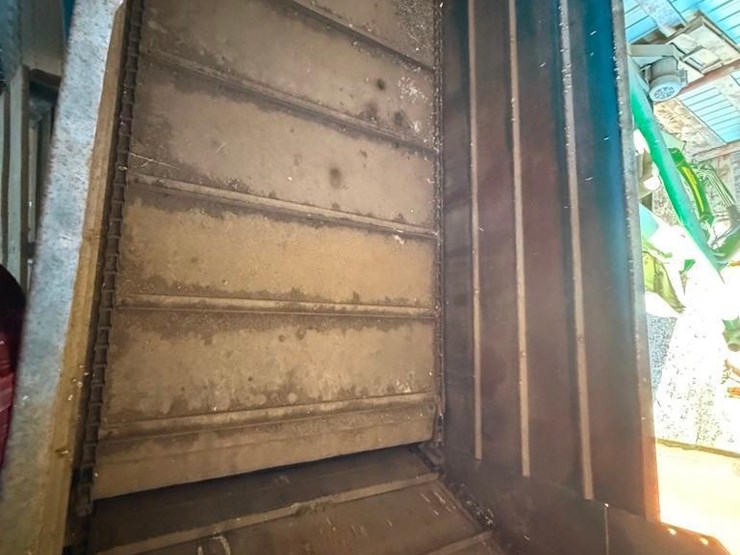 schwartz-feed-wagon-image-3