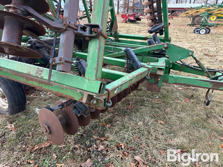 john-deere-724-image-15