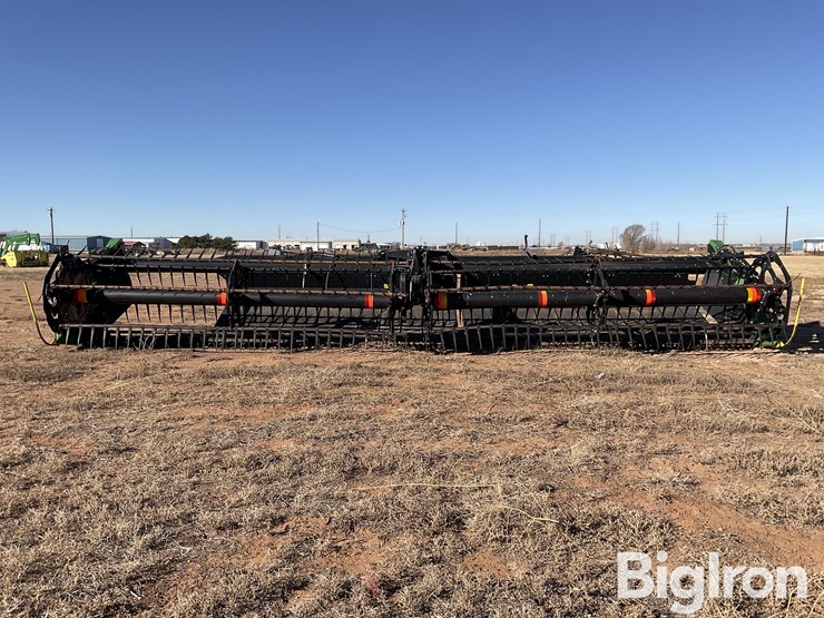 2021-john-deere-430d-image-2