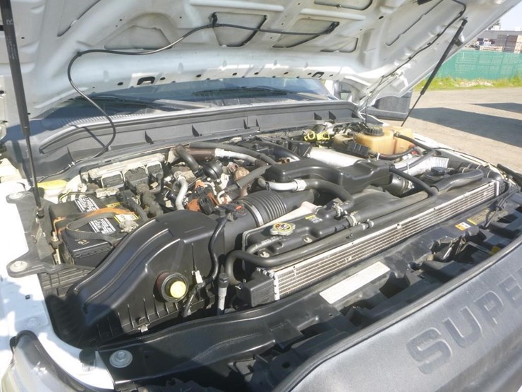 2011-ford-f450-image-16